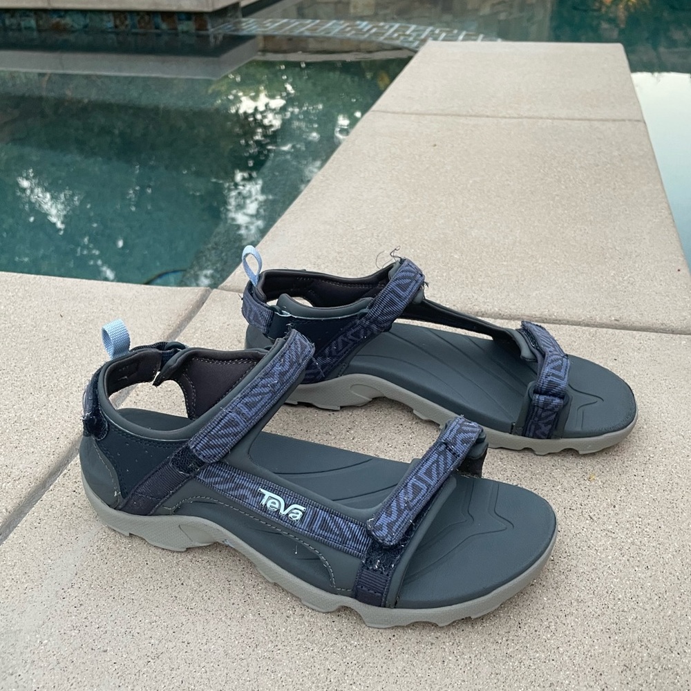 Teva sandal. Boys size 7.